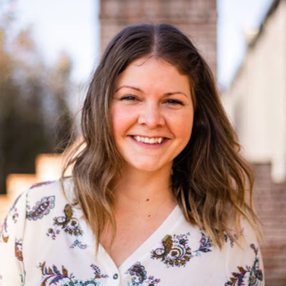 Meet your Posher, Lydia